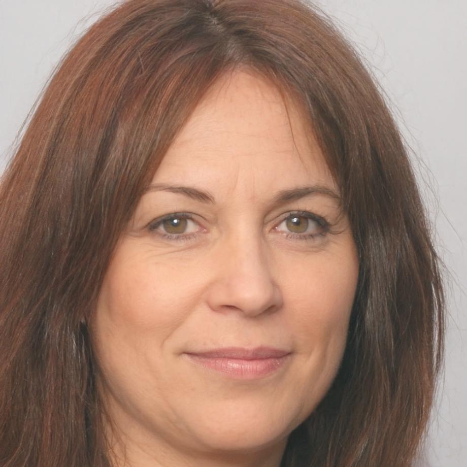 Portrait d'une participante souriante et épanouie